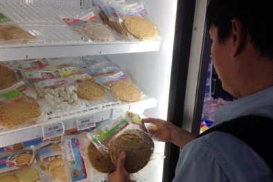 Kinh sợ chả cá siêu bẩn lọt vào hàng loạt siêu thị lớn 