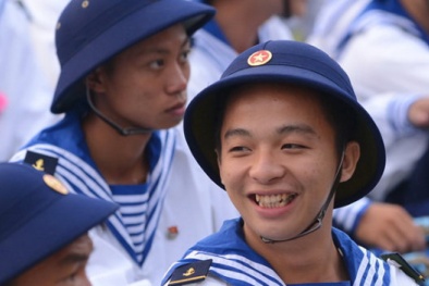 Bộ trưởng Bộ Quốc phòng: Học chính quy mới hoãn nhập ngũ