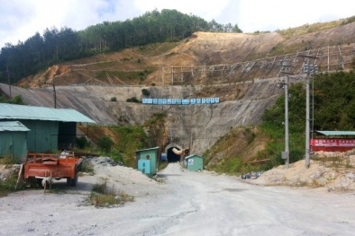 Đang xây thủy điện, 2 nhà thầu Trung Quốc bất ngờ rút về nước