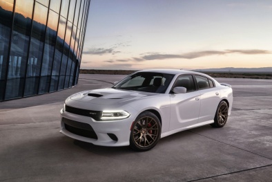 Mãn nhãn với xe hơi nhanh nhất thế giới của Dodge