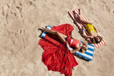 Những vật dụng cần mang khi đi biển