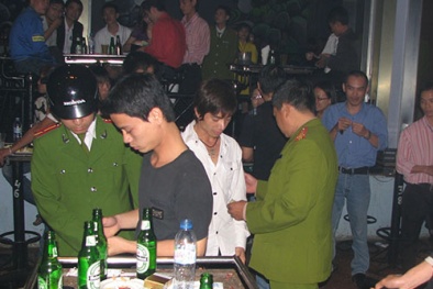 Triệt đường giang hồ đất cảng