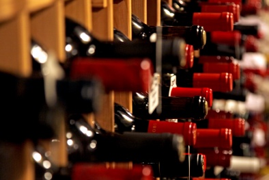 Trung Quốc thu hồi hàng chục nghìn chai rượu biến chất