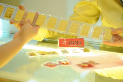 Giá vàng hôm nay: Giá vàng trong nước giảm sâu nhất trong vòng 5 tháng 