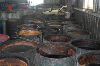 Bắt giữ thủ phạm trong vụ bê bối dầu ăn bẩn 