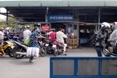 Bãi giữ xe sân bay Tân Sơn Nhất thu tiền tùy tiện