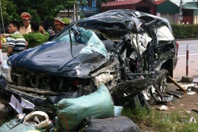 Lái xe khách đâm xe ô tô chở Tướng công an chết là ai?