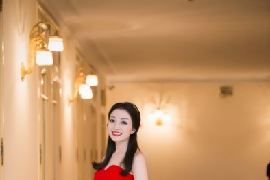 Sắc đỏ quyến rũ với Phạm Thu Hà