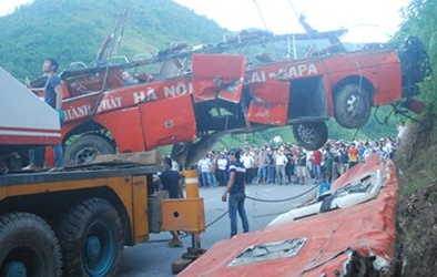 Vụ tai nạn xe khách ở Lào Cai: Đổ trách nhiệm lẫn nhau!