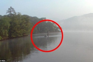 Quái vật hồ Loch Ness huyền thoại đã xuất hiện trở lại tại Anh?