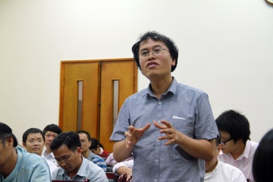 Việt Nam thi Toán Quốc tế IMO: Đừng quá khen hay quá chê