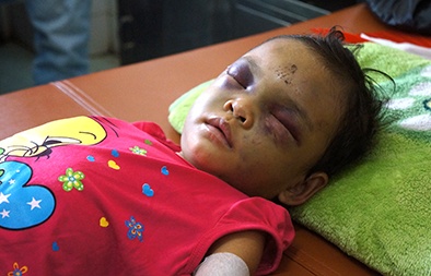 Vụ cháu bé 4 tuổi bị bạo hành ở Bình Dương: Hàng xóm từng nhiều lần quỳ lạy van xin