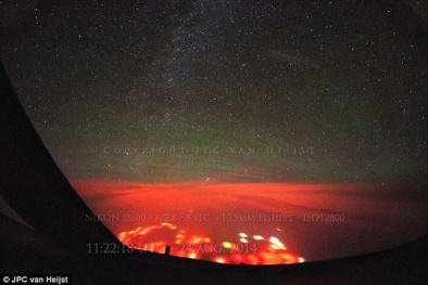 Xuất hiện vầng sáng đỏ bí ẩn ở Thái Bình Dương