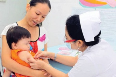 Lần đầu tiên Việt Nam tiêm vắc xin Sởi - Rubella mở rộng cho trẻ dưới 14 tuổi
