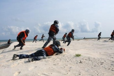 Lấy Gạc Ma làm bàn đạp, Trung Quốc có thể tấn công các đảo xung quanh