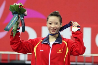 'Hot girl wushu' Thúy Vi 'mở hàng' HCV cho đoàn Thể thao Việt Nam