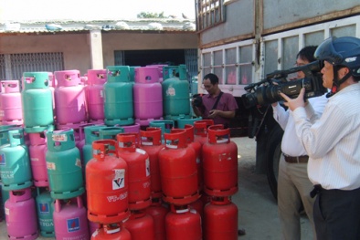 Phạt công ty Đất Việt 335 triệu đồng vì sang chiết gas trái phép