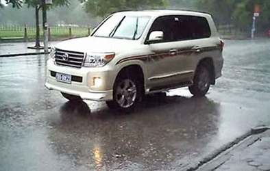 Đi xe ô tô siêu sang, biển số giả: Trưởng ban quản ký kinh tế Hà Tĩnh nói gì?