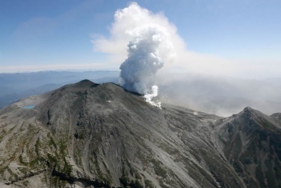 Núi lửa phun trào ở Nhật Bản: Nhiều người đã chết và còn mắc kẹt