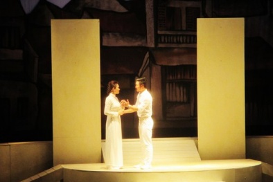 “Cánh chim trắng trong đêm” lấy nước mắt bởi chữ “Tình”