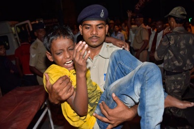 Hơn 32 người chết tại một lễ hội ở Ấn Độ do giẫm đạp lên nhau 