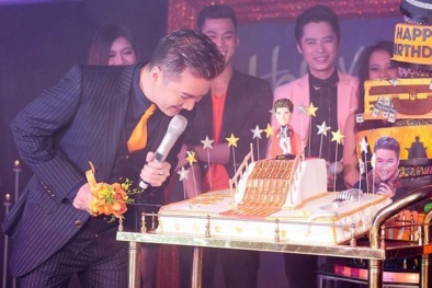 Hé lộ người tặng Đàm Vĩnh Hưng 100 chỉ vàng dát bánh sinh nhật