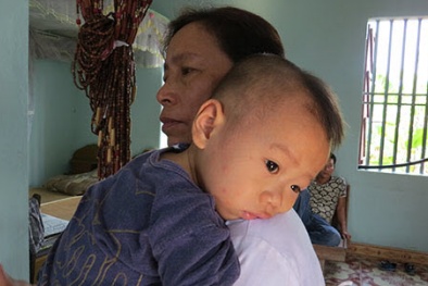 Người thân ngóng thuyền viên bị mất tích