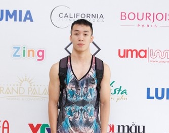 Ngỡ ngàng trước sự e dè của em trai Quán quân Hoàng Thùy