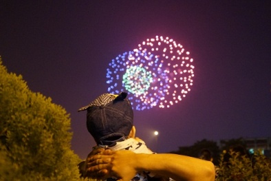 Phó Ban Tuyên giáo Hà Nội: Thủ đô bắn pháo hoa không hề lãng phí!