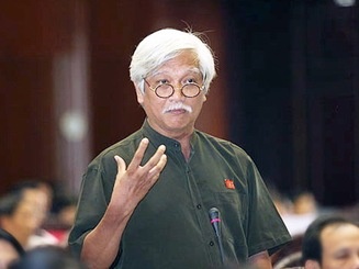 'Từ chức là khôn hay dại?'