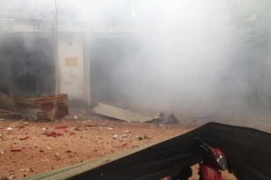 Nổ lớn kinh hoàng giữa TP Hồ Chí Minh làm nhiều người thương vong