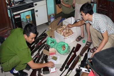 Cảnh sát đột kích lò sản xuất súng, đạn lớn nhất Thanh Hoá