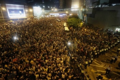 Biểu tình Hồng Kông: “Bộ ba” đang cố gắng khuấy động bao lực