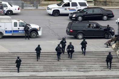 Canada điều tra các liên hệ khủng bố của kẻ nã súng