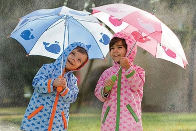 Áo mưa, ủng trẻ em chứa chất gây biến đổi giới tính