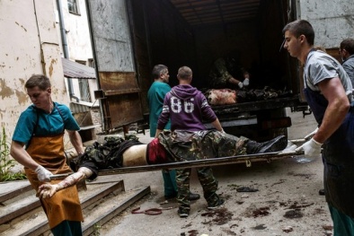 Tình hình Ukraine: Miền đông Ukraine vẫn chìm trong pháo kích một ngày sau bầu cử Quốc hội