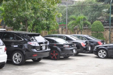 7 xe sang sung công 'ế' vì bán đấu giá quá cao
