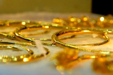 Giá vàng ngày 31/10/2014: Đà giảm mạnh làm giá vàng phá mức đáy năm 2013