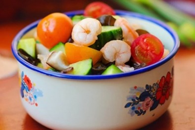 Cách làm món salad tôm giúp giảm cân