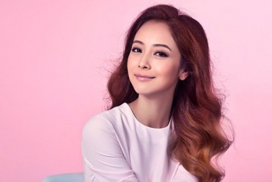 Jennifer Phạm buồn vì Quang Linh chê trên sóng trực tiếp