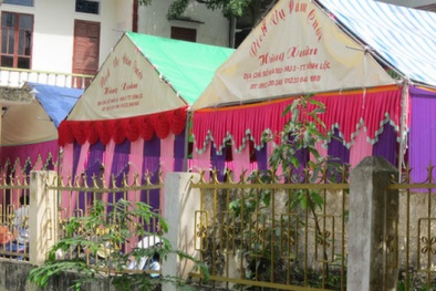 Viện trưởng Viện kiểm sát huyện Vĩnh Lộc tổ chức tiệc cưới tại trụ sở cơ quan 