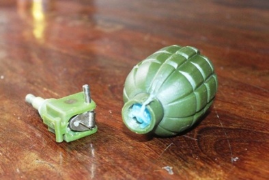 Truy tìm nguồn gốc lựu đạn phát nổ khiến nam sinh bị thương