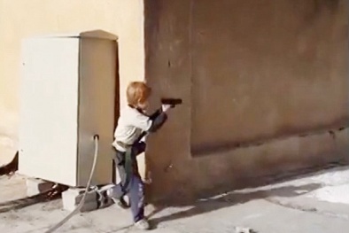 ISIS công bố video huấn luyện trẻ em giết người