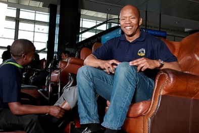 Con đường thành triệu phú của vua đánh giày Nam Phi