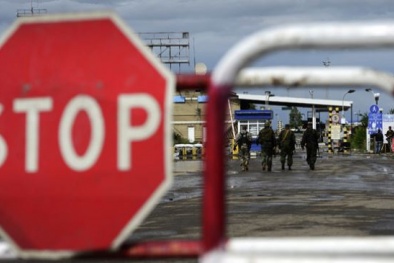 Tình hình Ukraine: Ukraine thiết lập cơ chế kiểm soát hộ chiếu ở miền đông