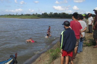 Nữ sinh lớp 11 nhảy hồ tự tử vì trầm uất?