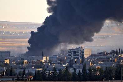 Mỹ mở lại không kích IS, giao tranh dữ dội ở Kobani, Syria