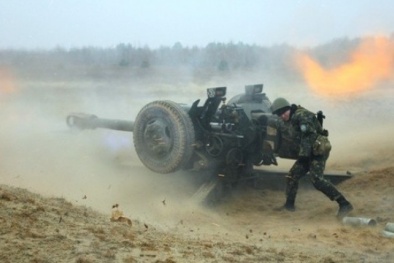 Tình hình Ukraine: Pháo kích dữ dội chưa từng thấy ở Donetsk