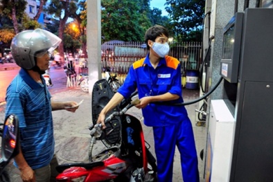 Mắc bệnh hiểm nghèo từ xăng dầu