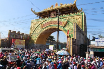 Cận cảnh quá tải ở khu du lịch Đại Nam dịp 'xả cửa'